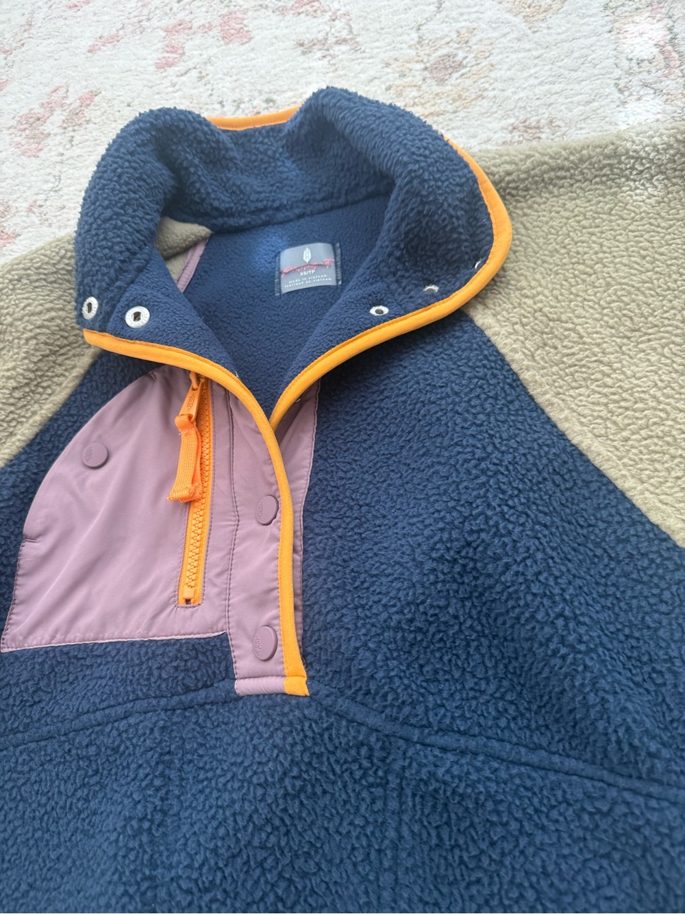 Free people movement hit the slopes colorblock fleece pullover - Picture 3 of 4